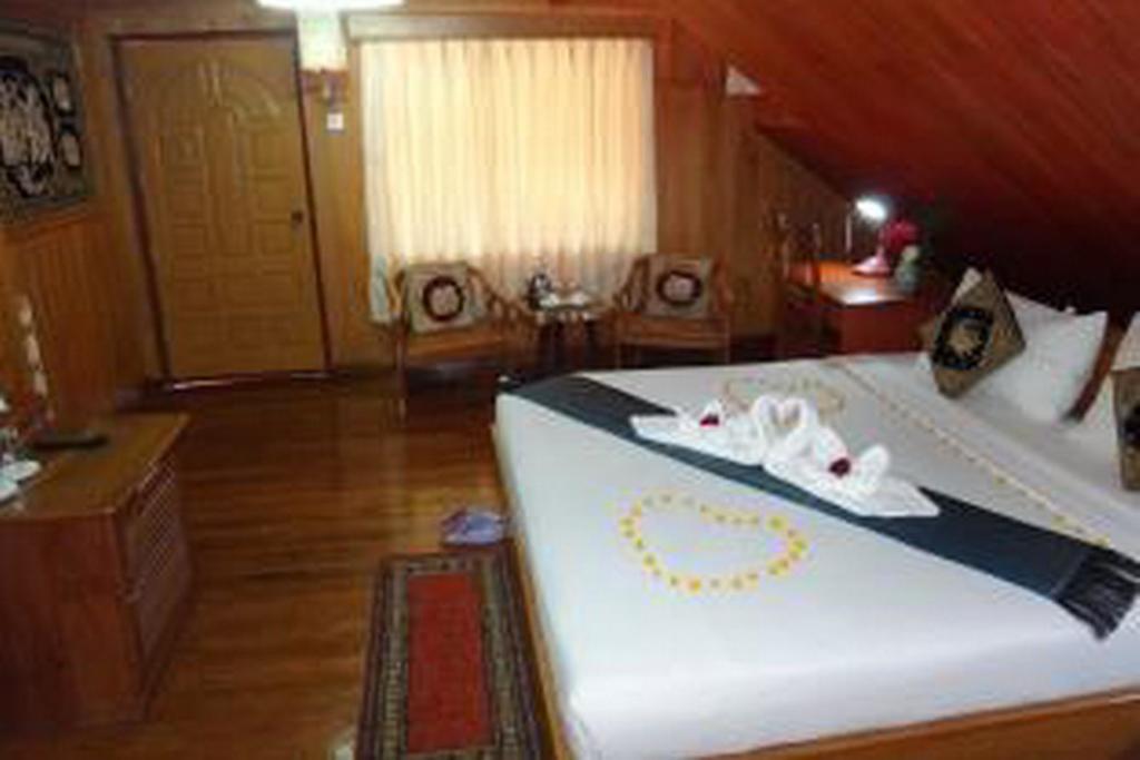 Hill Top Villa Hotel Kalaw Room photo
